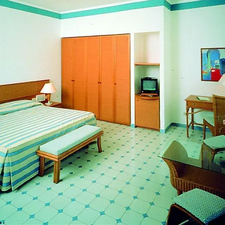 Elma Park Terme & 4*